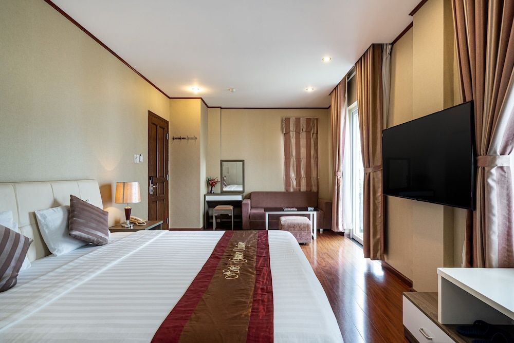 Suite Room with Balcony