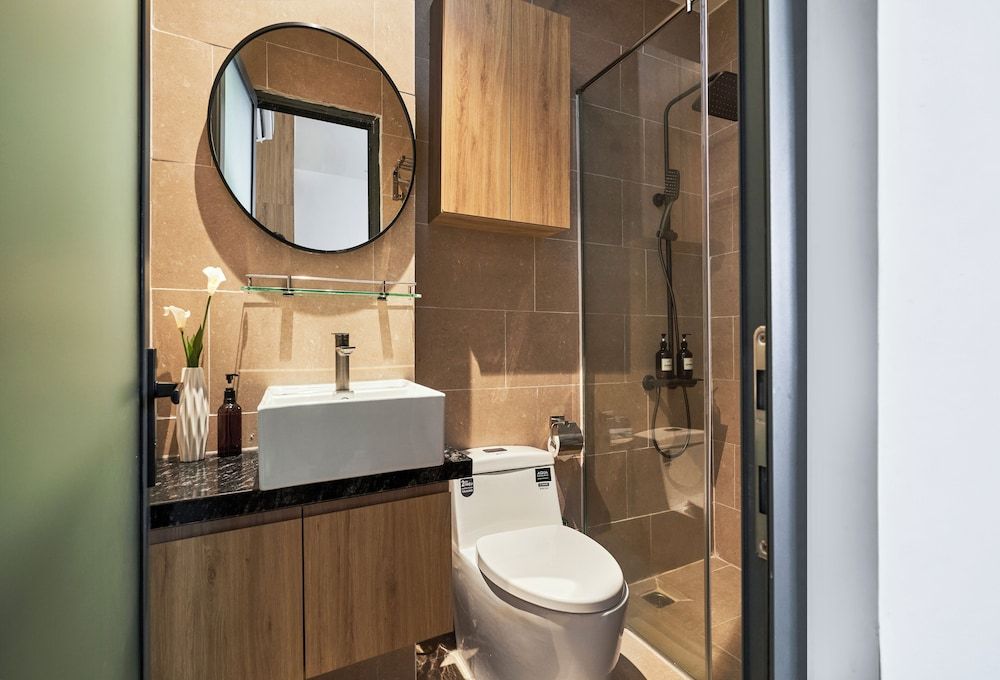 Mihn Suites Ben Thanh Executive Triple Room 3