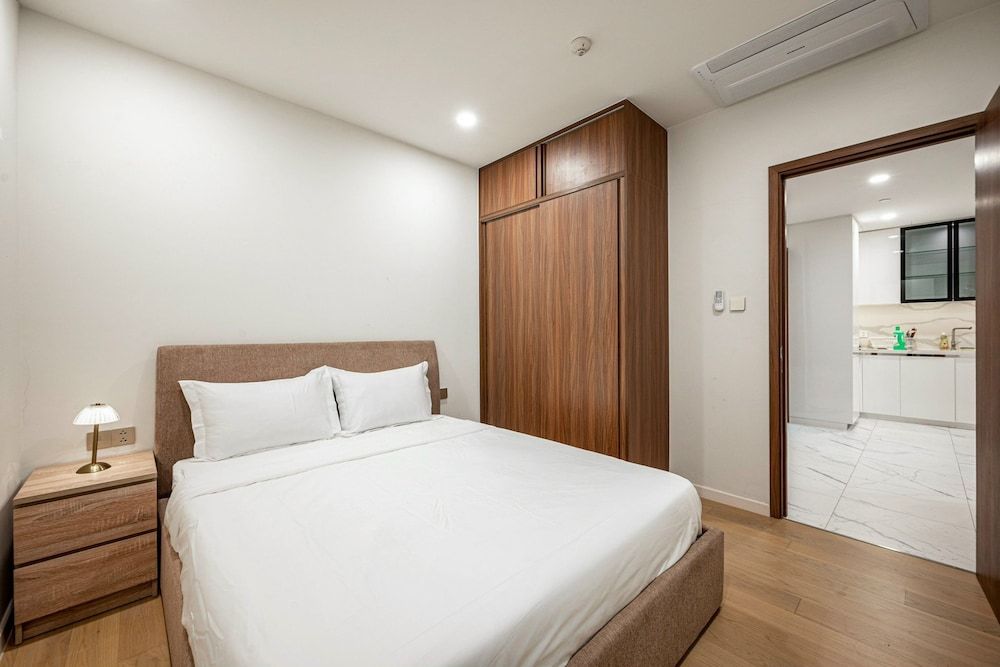 Metropole Complex By KVG Suite Apartment Grand Suite, 1 Bedroom, Pool Access, City View