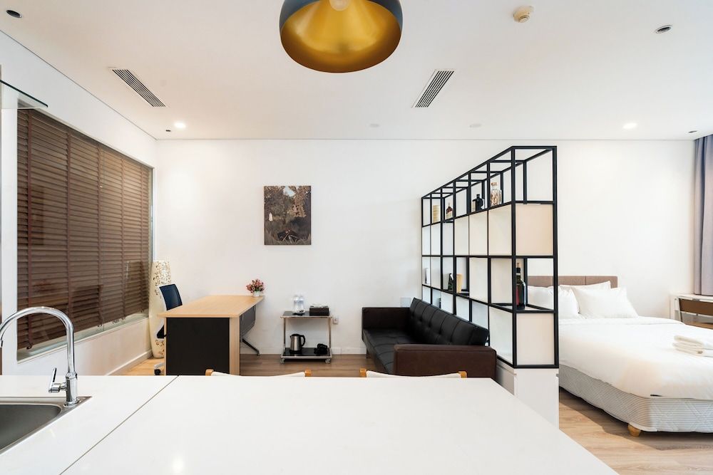 THE ONE Saigon - ANGIA Hospitality Deluxe Apartment, 1 King Bed, Kitchen, City View 9