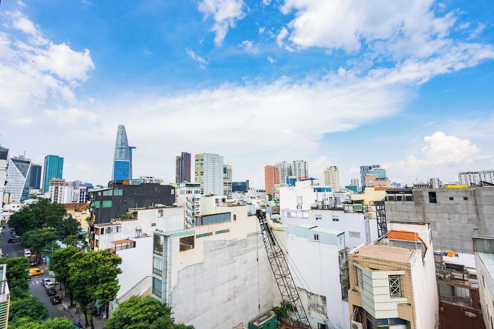 THE ONE Saigon - ANGIA Hospitality Deluxe Apartment, 2 Bedrooms, Kitchen, City View 10