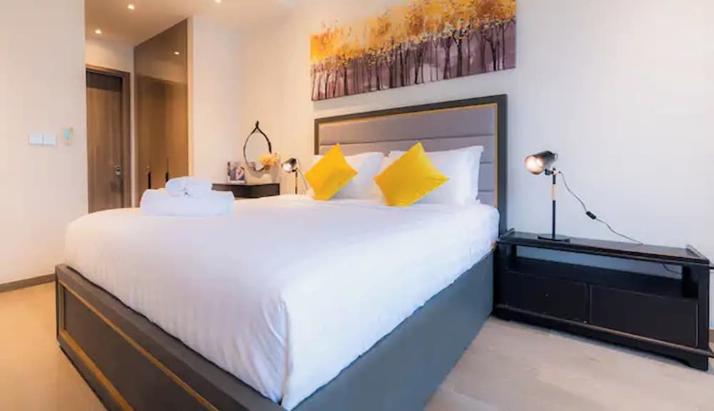Premium Suite, 3 Bedrooms, Jetted Tub, City View