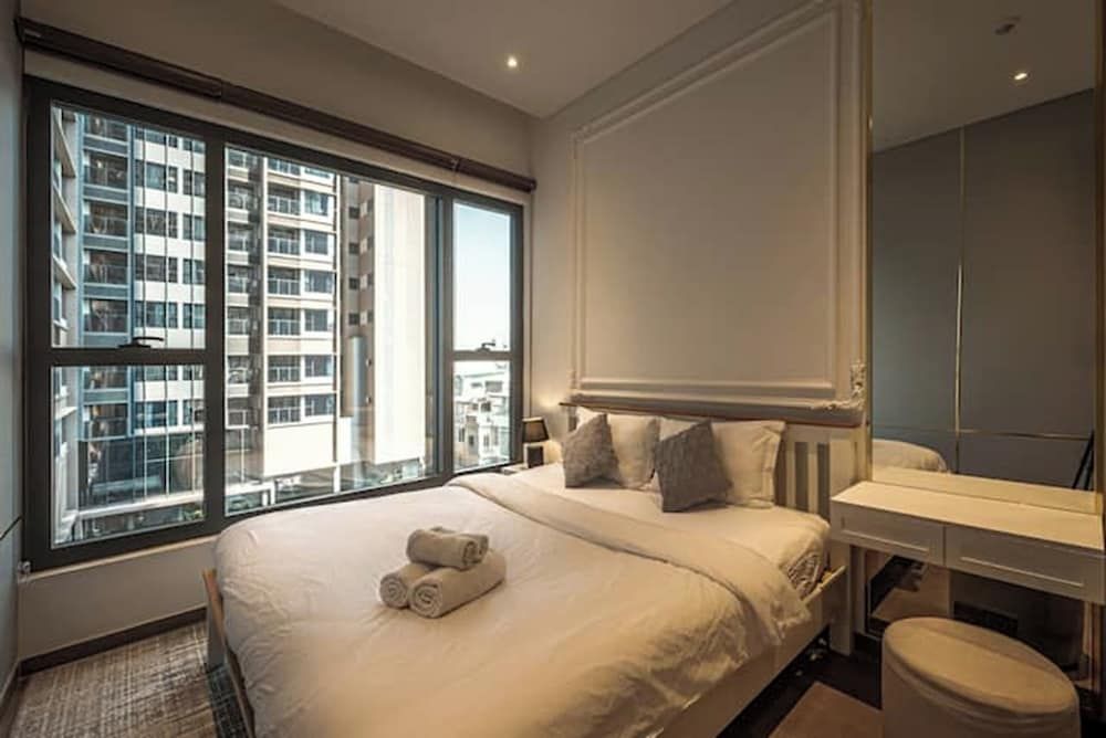 Royal Suite, 1 Bedroom, City View, Courtyard Area