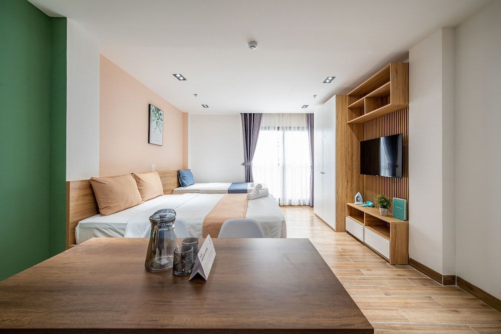 Family Studio Suite, City View