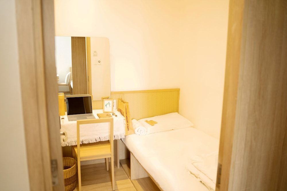 Basic Double Room Single Use, City View