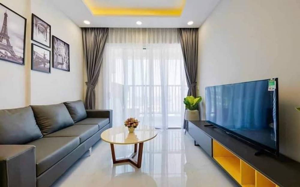 Sky Center Tan Son Nhat Airport Luxury