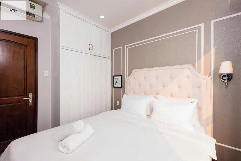 Gallery Apartment, 1 Bedroom, Patio, City View