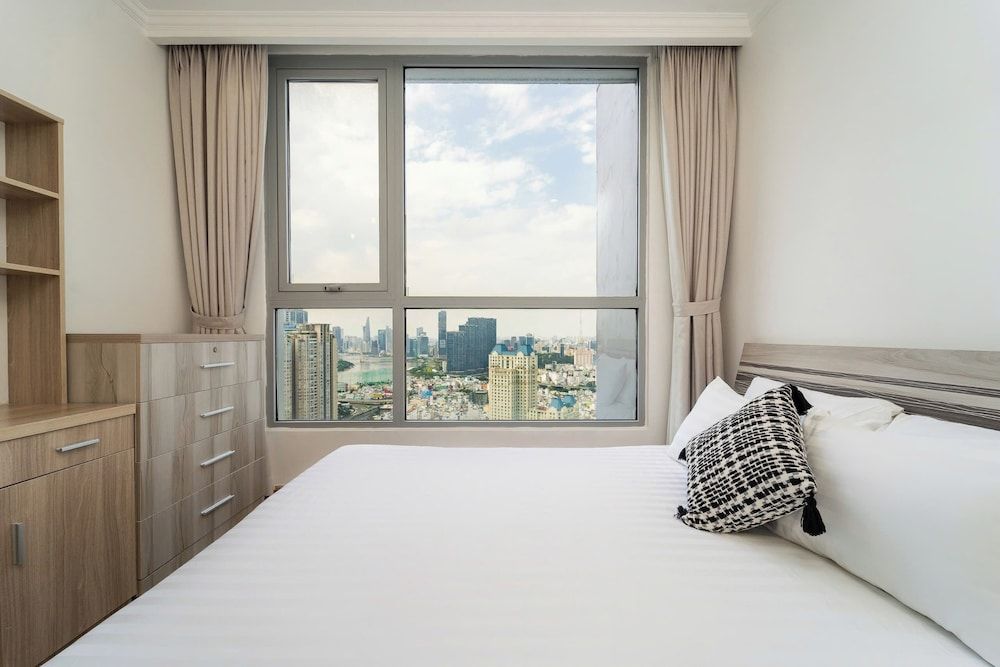 Royal Apartment, 3 Bedrooms, Balcony, City View