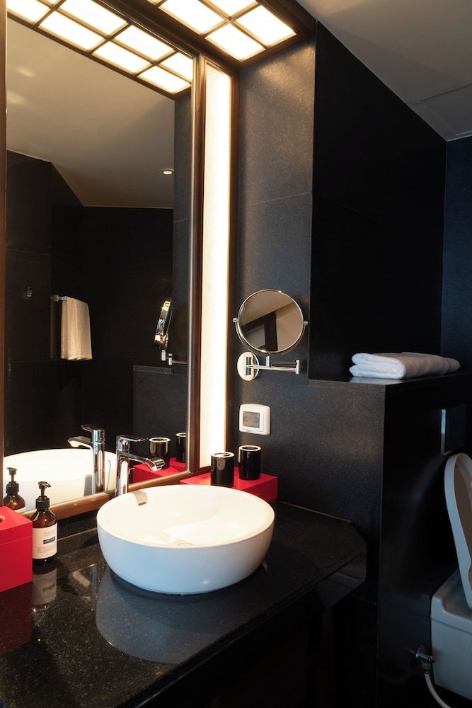 Suzu Saigon -  A Boutique Hotel Kasen Double Room 7