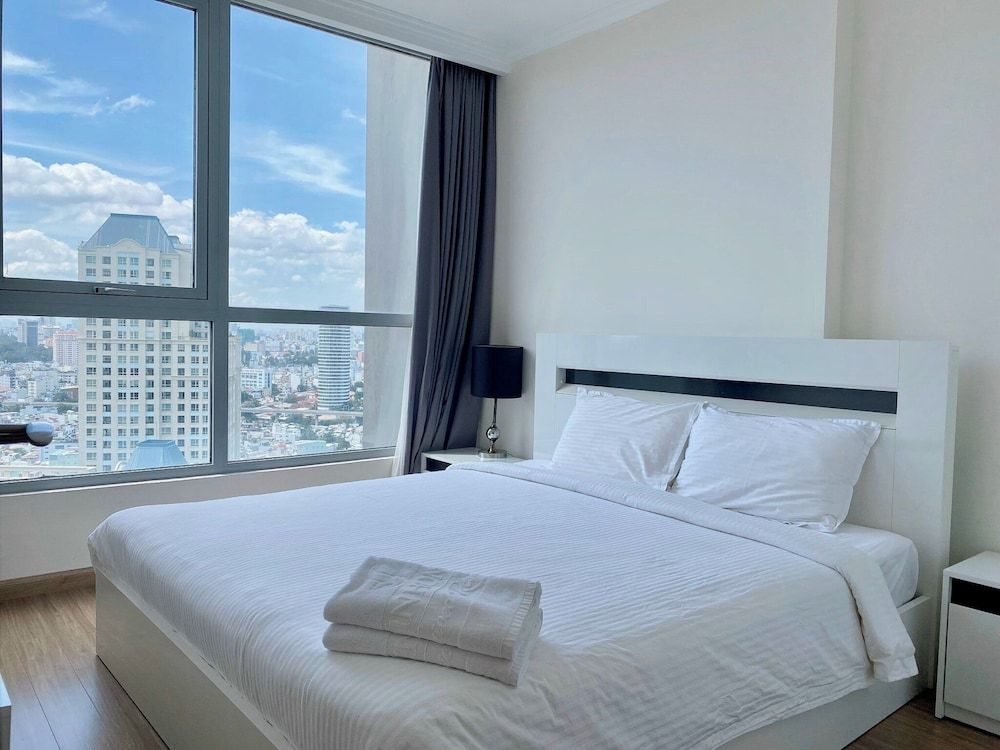 Luxury Apartment, Balcony, City View