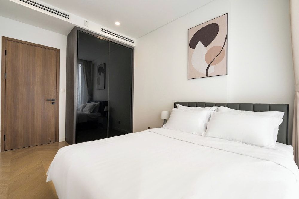 Presidential Suite, 4 Bedrooms, Business Lounge Access, City View
