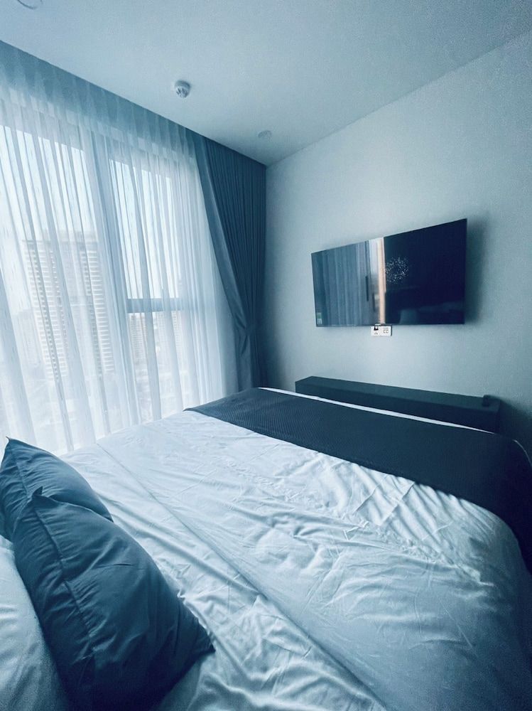 Romantic Suite, 2 Bedrooms, Business Lounge Access, City View