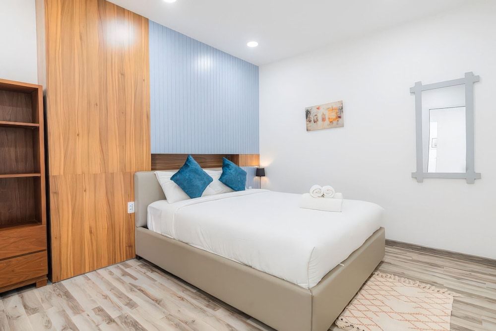 Superior Apartment, 3 Bedrooms, Kitchen, City View