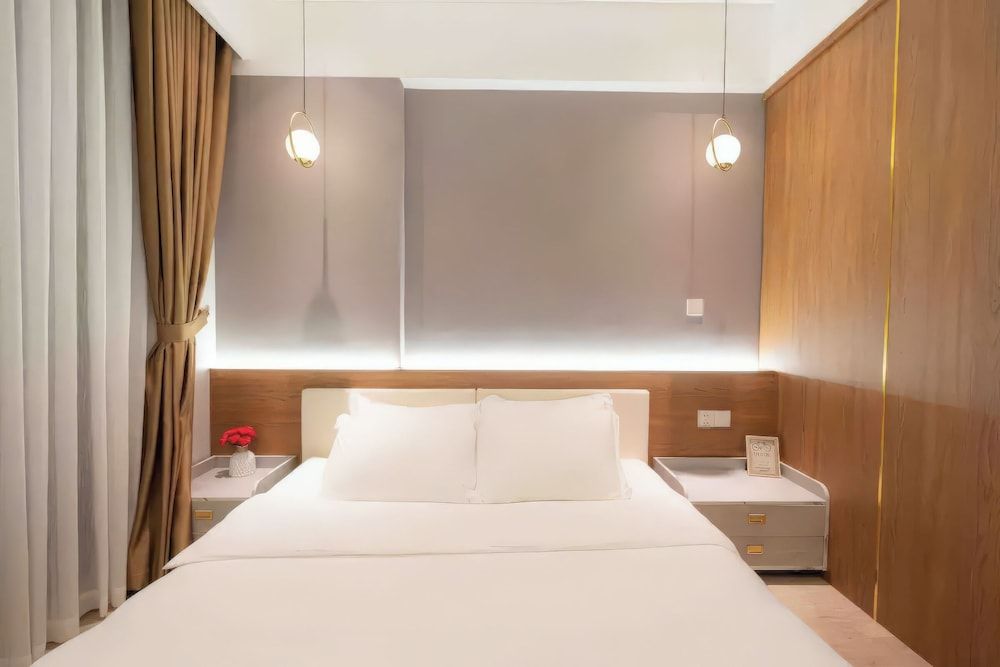 Luxury Apartment, 2 Bedrooms, 2 Bathrooms, City View