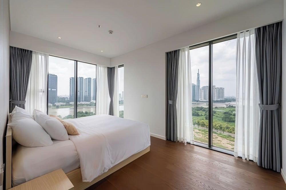 The Metropole - Horizon View Riverside