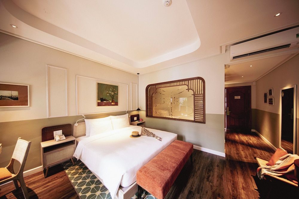 Junior Room