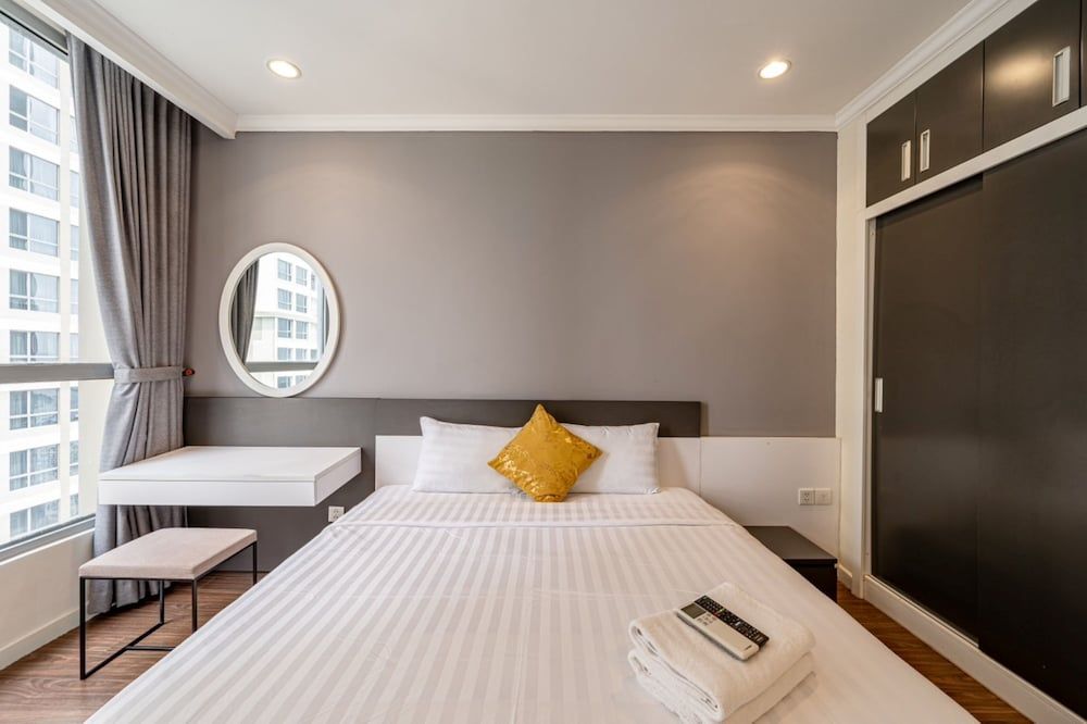 Superior Apartment, 2 Bedrooms, Balcony, Courtyard View