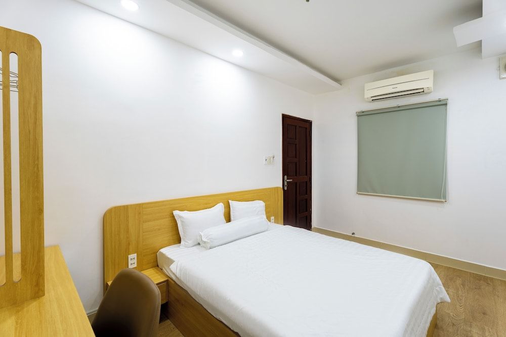 Suite, City View