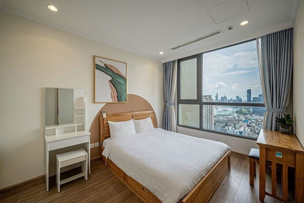 Luxury Apartment, 1 Bedroom, Balcony, City View