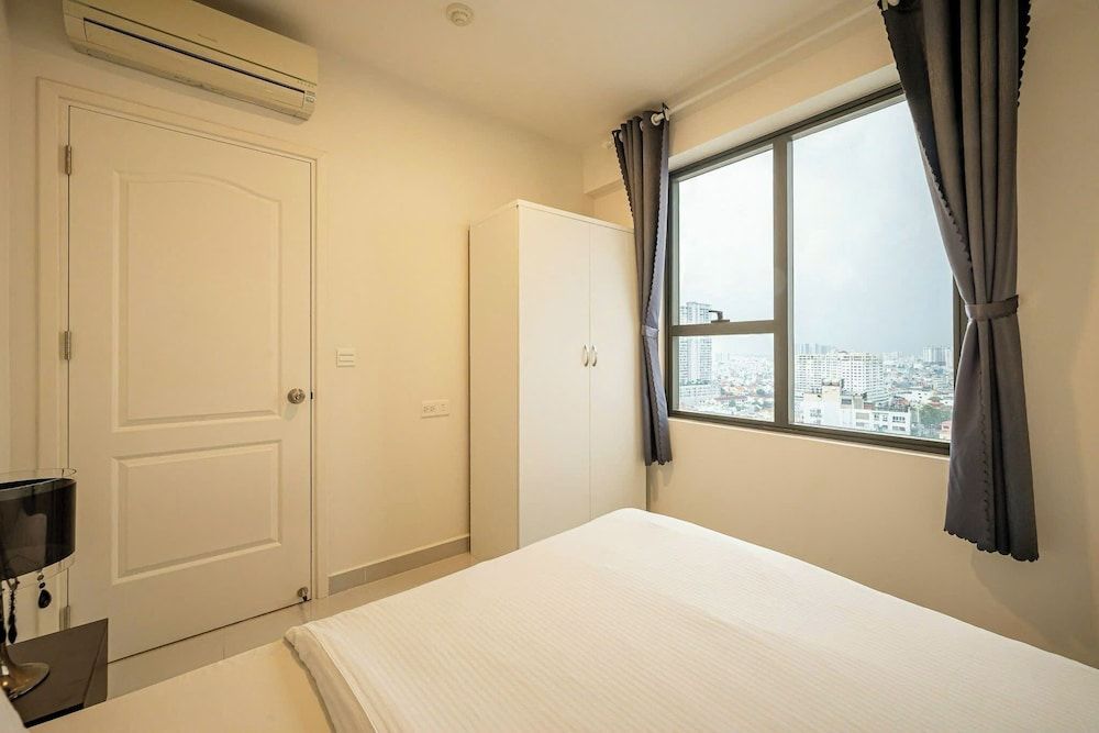 SOHO Citypoint Central Suites Deluxe Apartment, 2 Bedrooms, City View 13