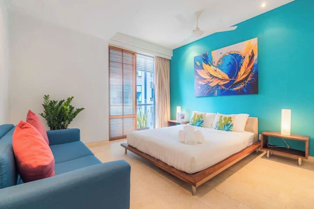 Royal Suite, 3 Bedrooms, Business Lounge Access, City View