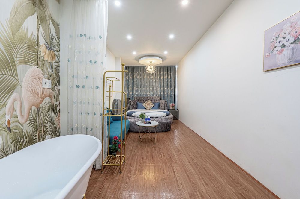 Deluxe Double Room, City View
