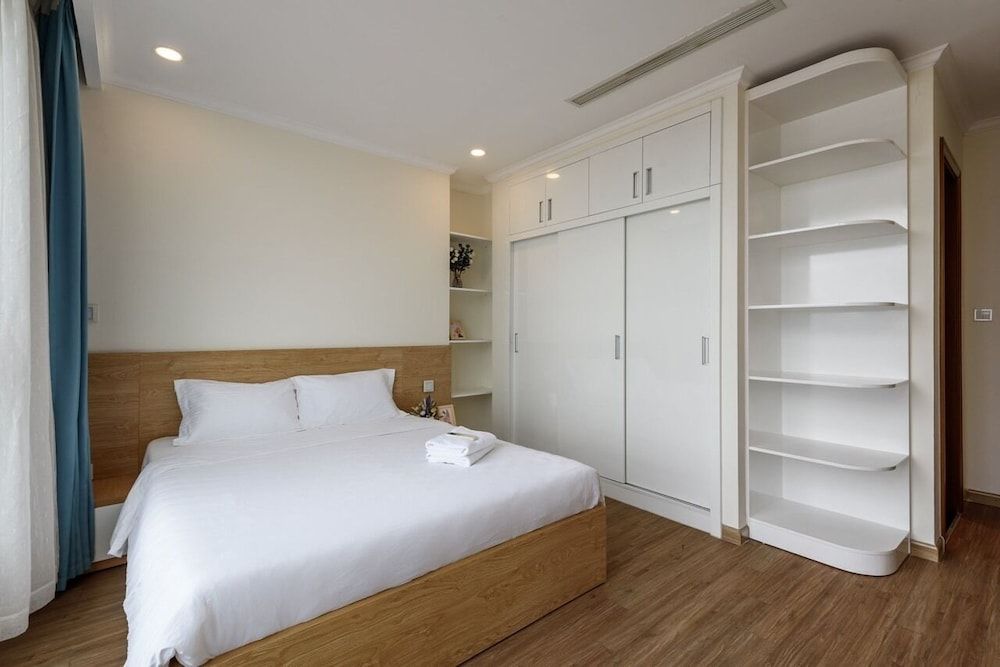 Premier Suite, 2 Bedrooms, Business Lounge Access, City View