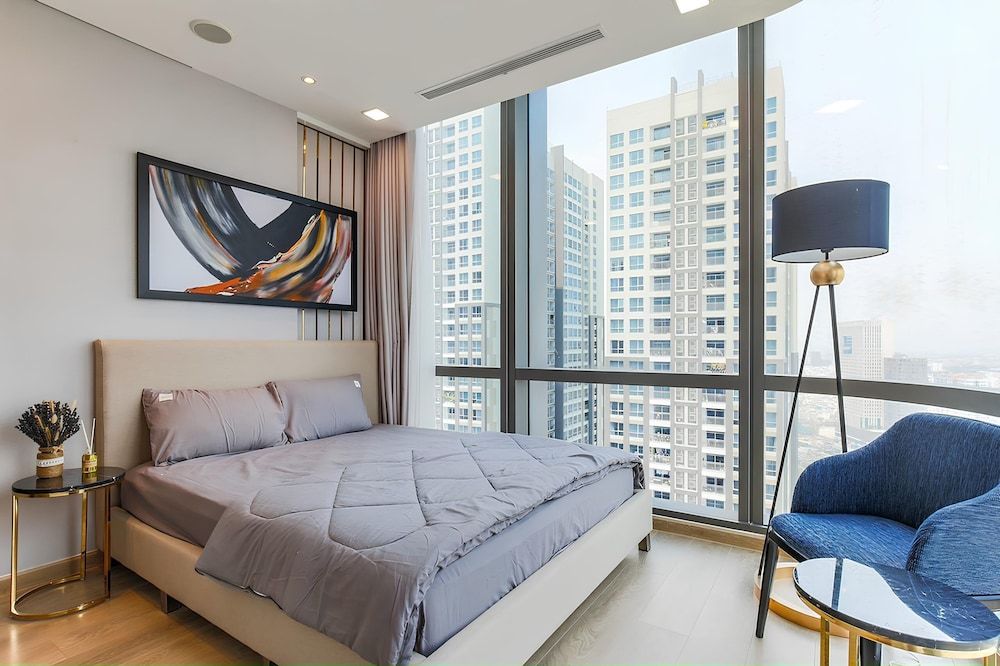 Saigon Landmark Riverside Apartment Family Apartment, 4 Bedrooms, Balcony, City View 2