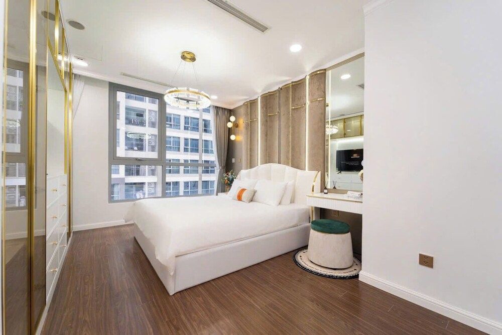 Saigon Landmark Riverside Apartment Panoramic Apartment, 1 Bedroom, Balcony, City View 2