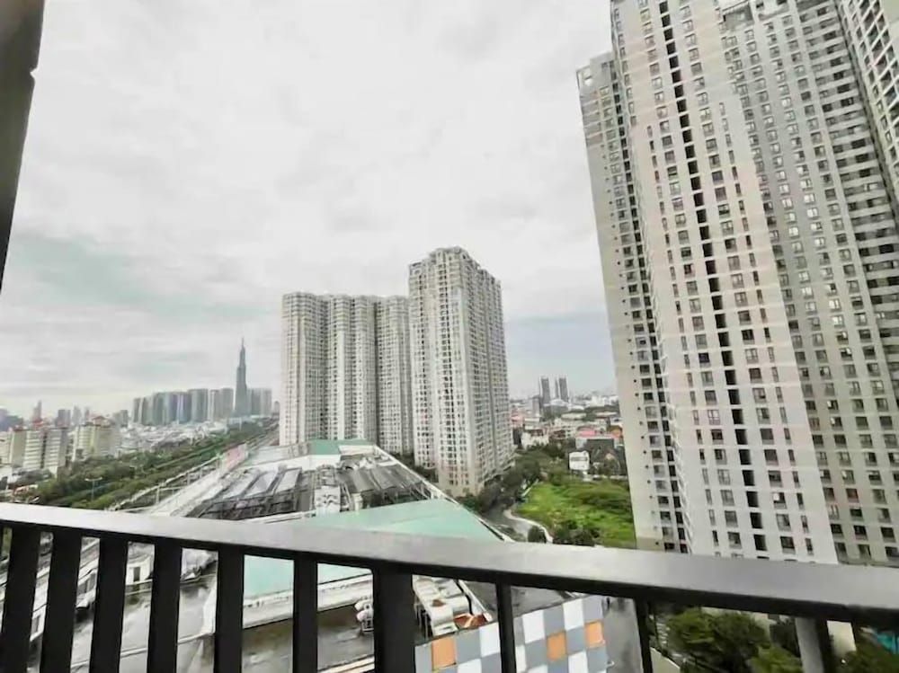 Masteri Thao Dien Deluxe City View Family Apartment, Balcony, City View 15