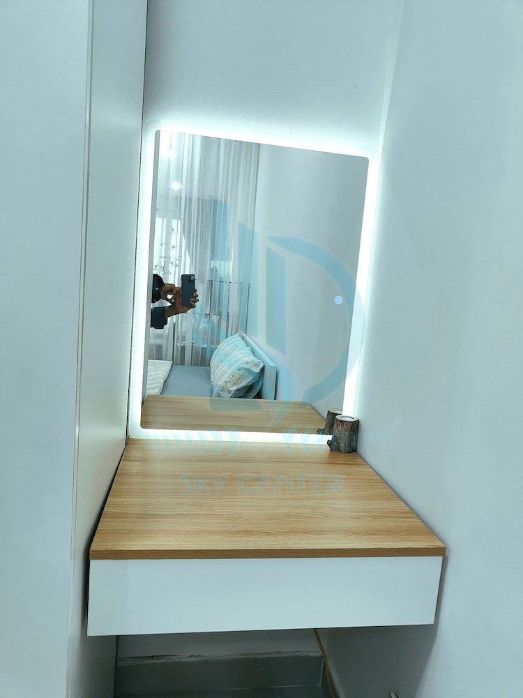 Luxury 2-bedroom Apartment Basic Condo, City View 8