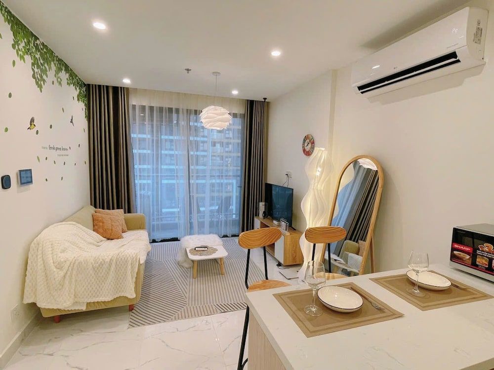 Business Apartment, City View