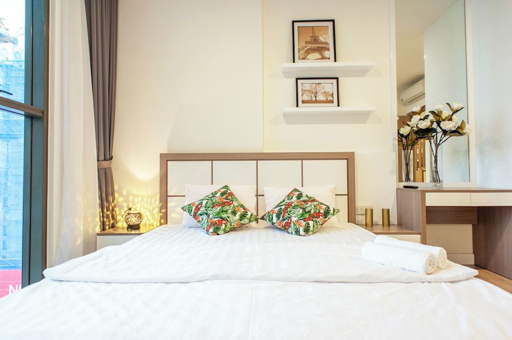 Refined Saigon - Rivergate Apartment Luxury Apartment, 2 Bedrooms, City View 4
