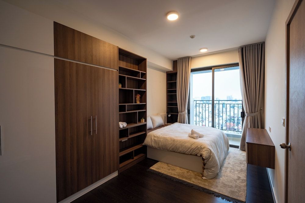 Refined Saigon - Rivergate Apartment Family Apartment, 3 Bedrooms, City View 8