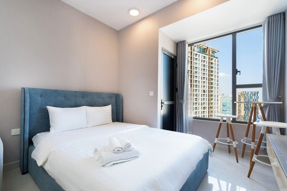 Refined Saigon - Rivergate Apartment Family Studio, 1 Queen Bed with Sofa bed, City View 5