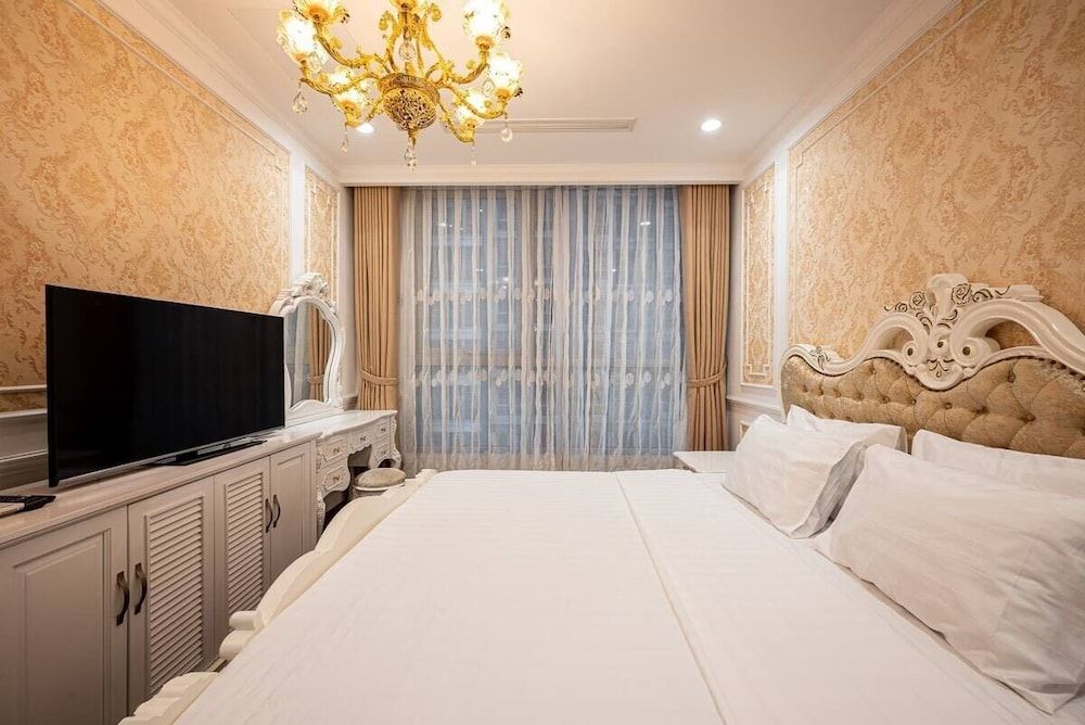 Family Apartment, Balcony, City View