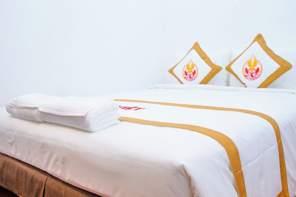 Superior Double Room Single Use, 1 Queen Bed, City View