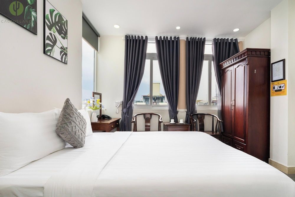 Deluxe Room, City View