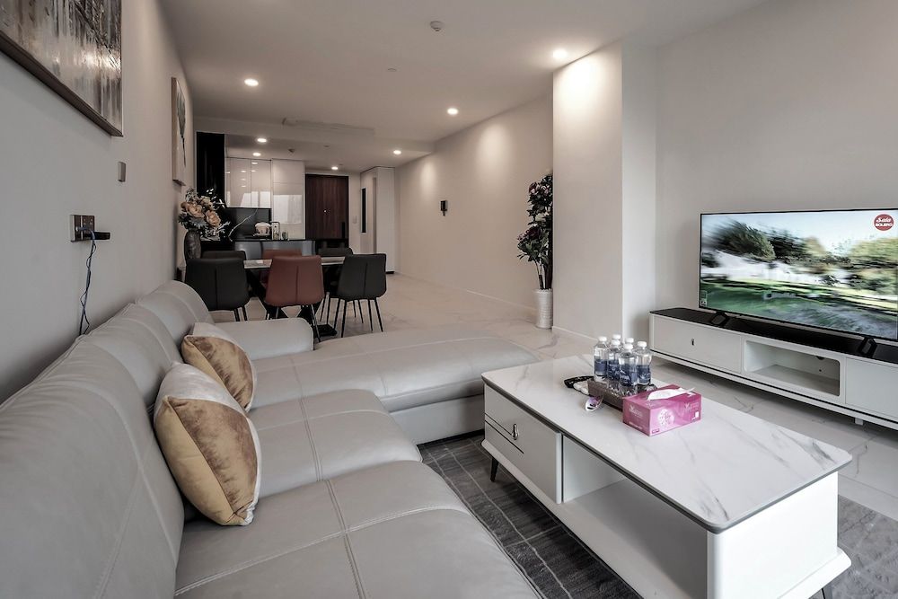 The Galleria Residence by Hava