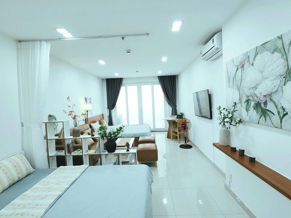 Luxury Apartment Sky Center