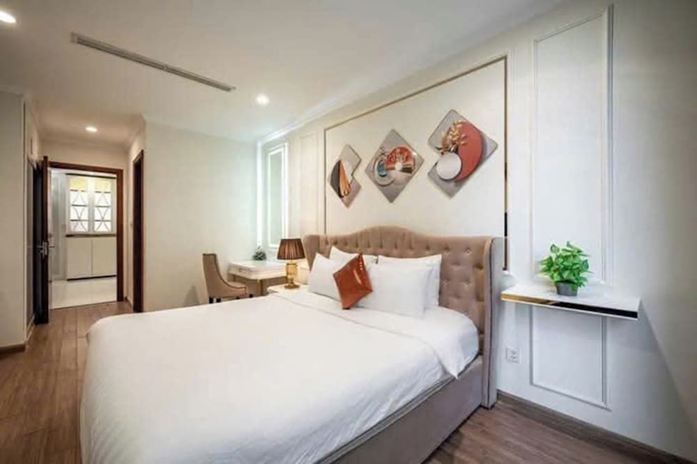 Presidential Suite, 3 Bedrooms, Club Lounge Access, City View