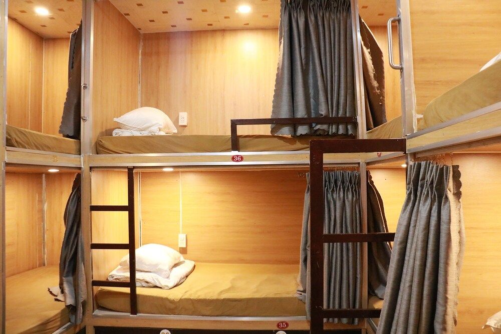 Basic Shared Dormitory, Women only