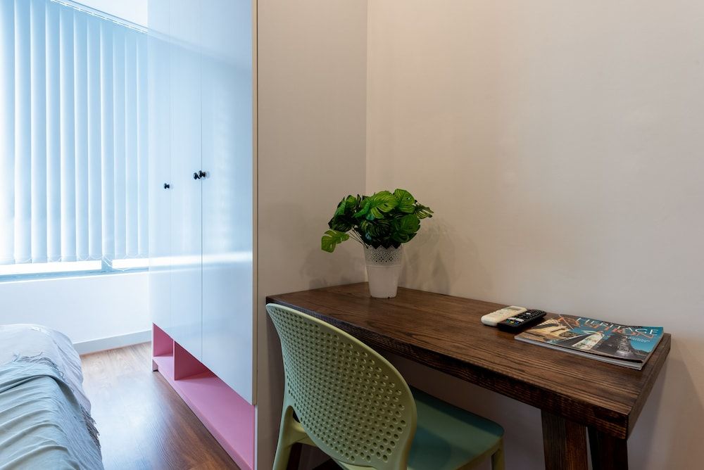 RIVERGATE apartment infinity pool & Gym Basic Apartment 8