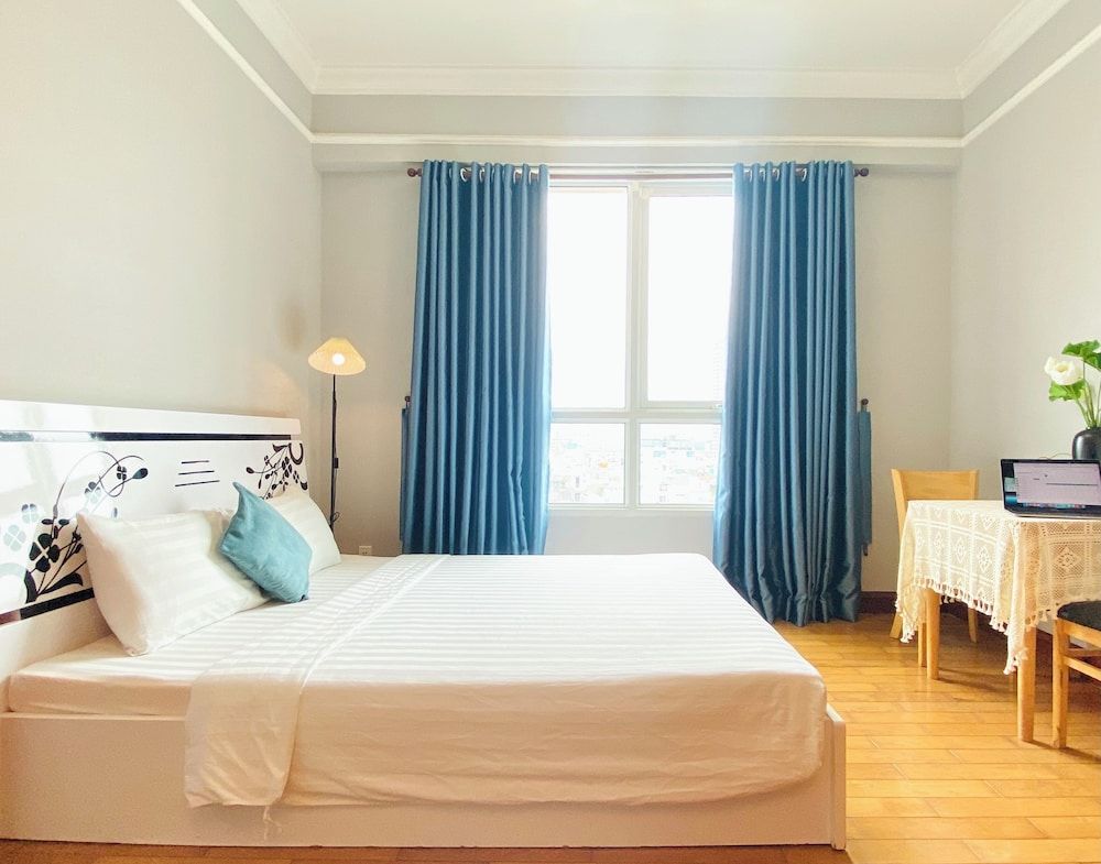 Economy Studio Suite, City View