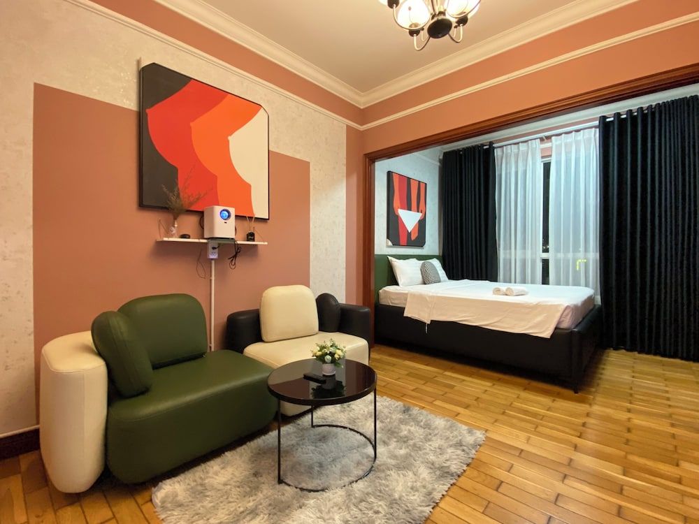 Romantic Apartment, 1 Queen Bed, City View