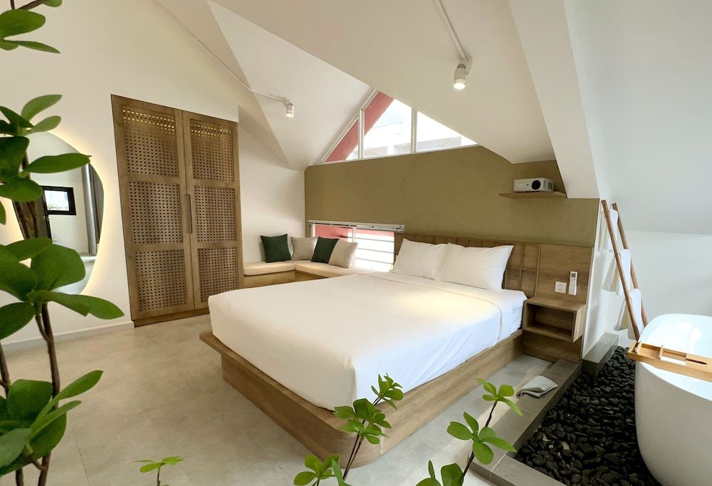 Kin Inspired 1 Attic