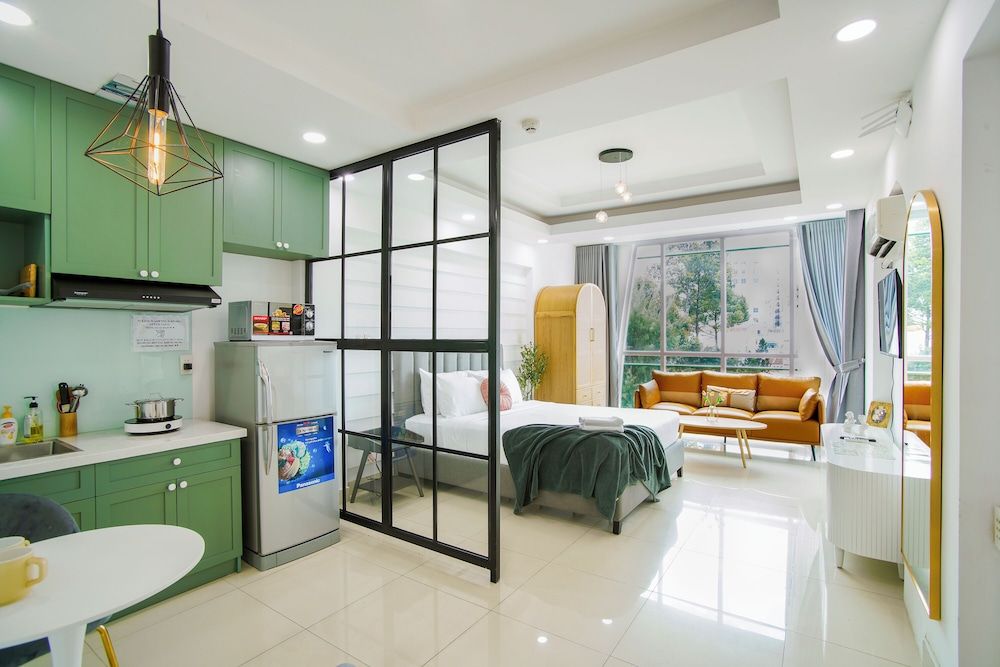 SAZI Church View Home - Free Nails/HairWash Deluxe Apartment 10