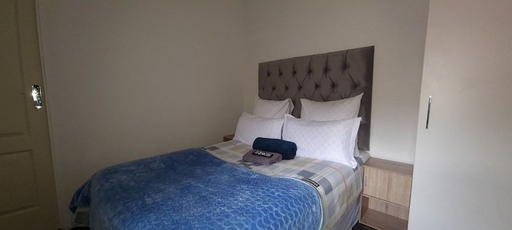Ojong's Guesthouse Economy Double Room, Non Smoking 2