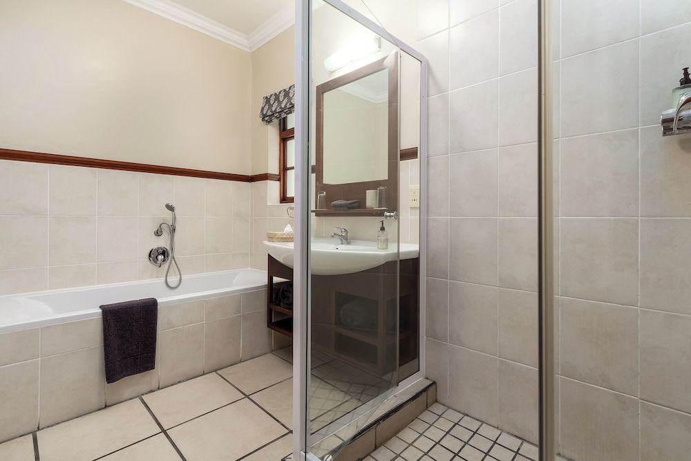 Noordhoek Village Hotel Standard Room, Non Smoking 16