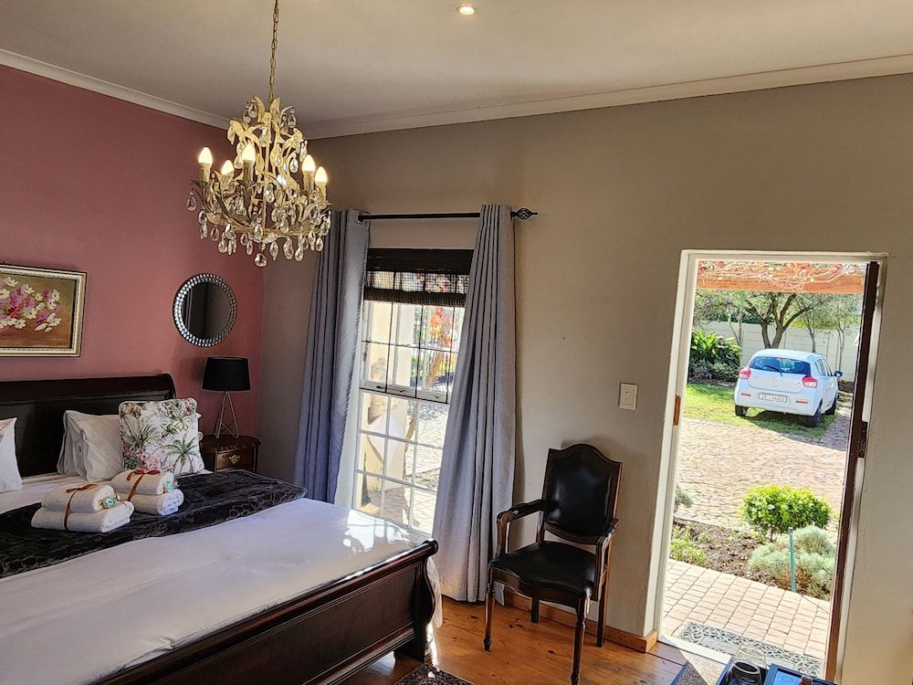 Luxury Room, Garden View